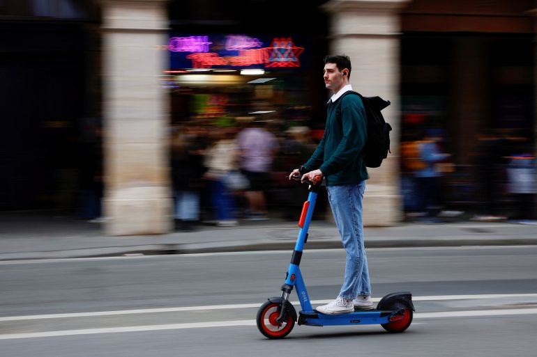 Pas Parisit, tjetër vend me debat për skuterat elektrikë