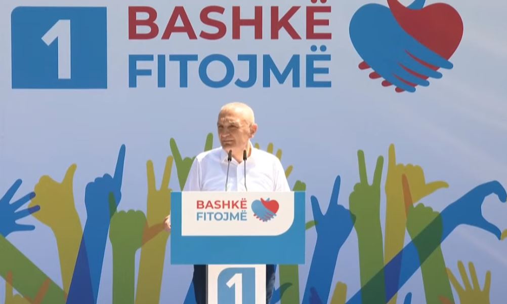 Takim elektoral me Berishën në Berat, Meta: Rama arkitekti i kullës së korrupsionit, më 14 maj do të kalojmë te transparenca