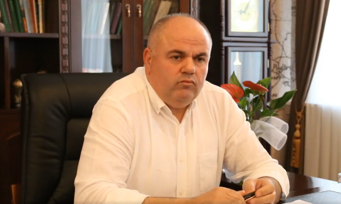 Nëse Safet Gjici do qe burrë, ja ç’duhet të bëjë….