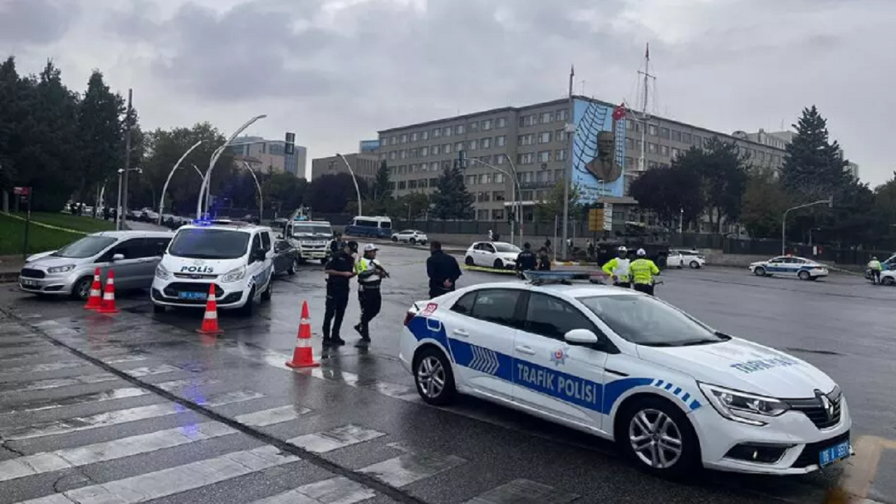 Sulm me bombë para Ministrisë së Brendshme në Ankara 20 TT