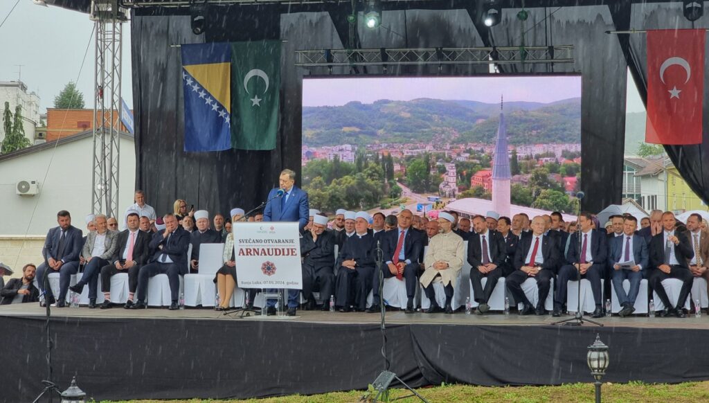 dodik-dzamija-1-e1715077512166-1024x582-1.jpg