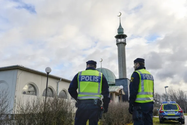 Le Monde: Pse kaq shumë sulme ndaj muslimanëve në Suedi?