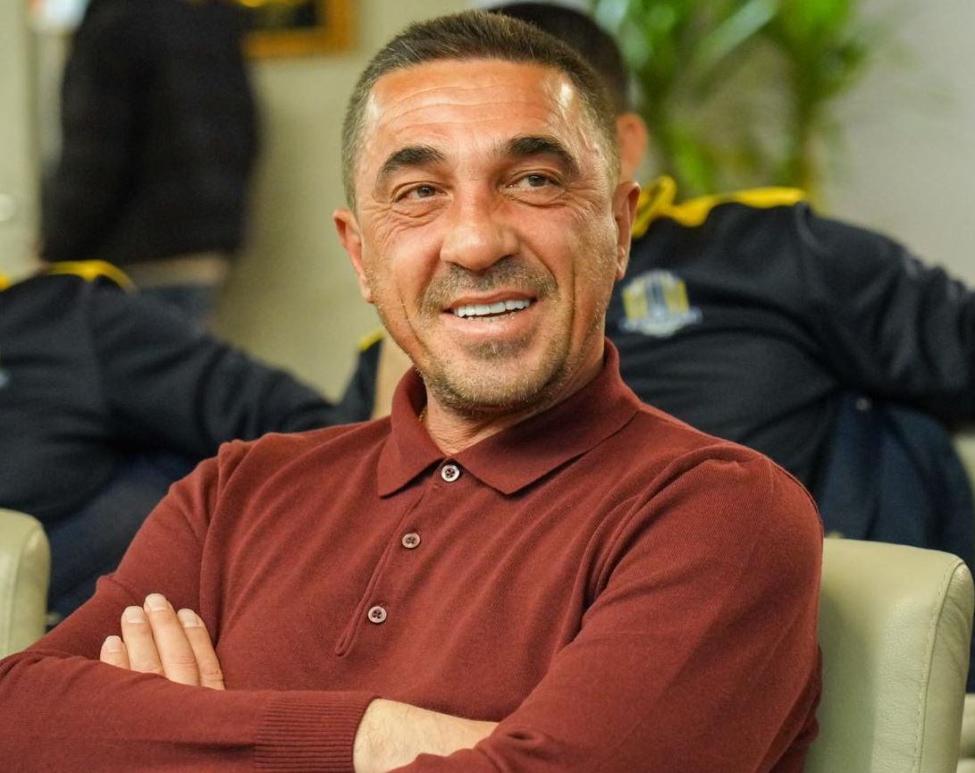 “Rrufe në qiell të hapur”, AF Elbasani ndërpret bashkëpunimin me Nevil Deden