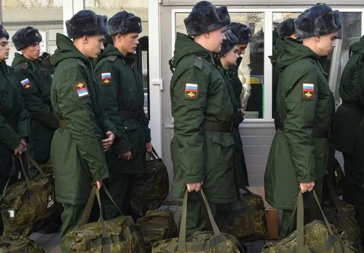 Rusët, të zemëruar me Putinin: “Tërhiq rezervistët nga Kursku”