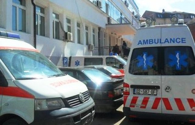 640 0 ambulanca durres 946