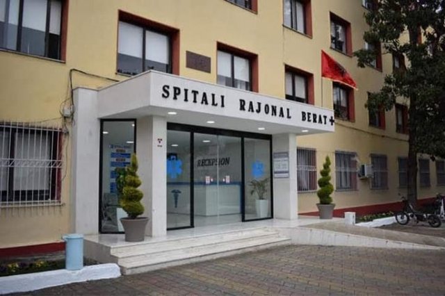 Zjarr në urgjencën e Spitalit Rajonal Berat, përfshihet nga flakët paneli elektrik 17 640 0 img 5872 755