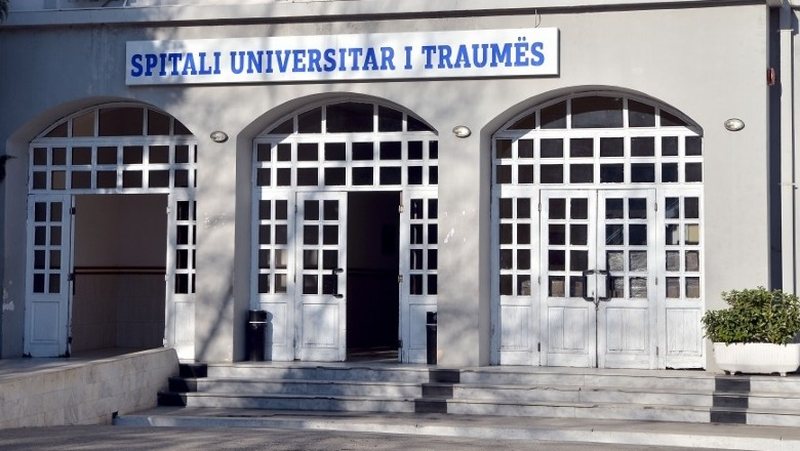 E pazakontë: Trauma rrëzon thirrjen për ndihmë të 14-vjeçarit të plagosur te “Fan Noli”