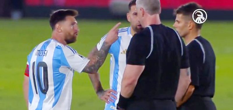 VIDEO/ Messi nuk mban gojën dhe fyen arbitrin: “Nuk më pëlqen, ti je një…”!