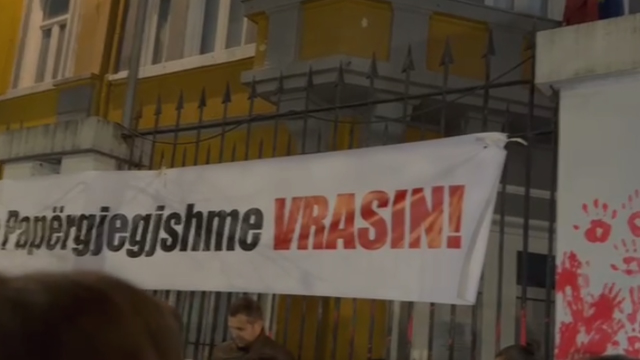 J4cLcyDV proteste sd