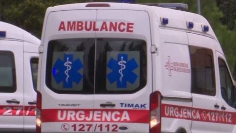 1733733878 ambulance