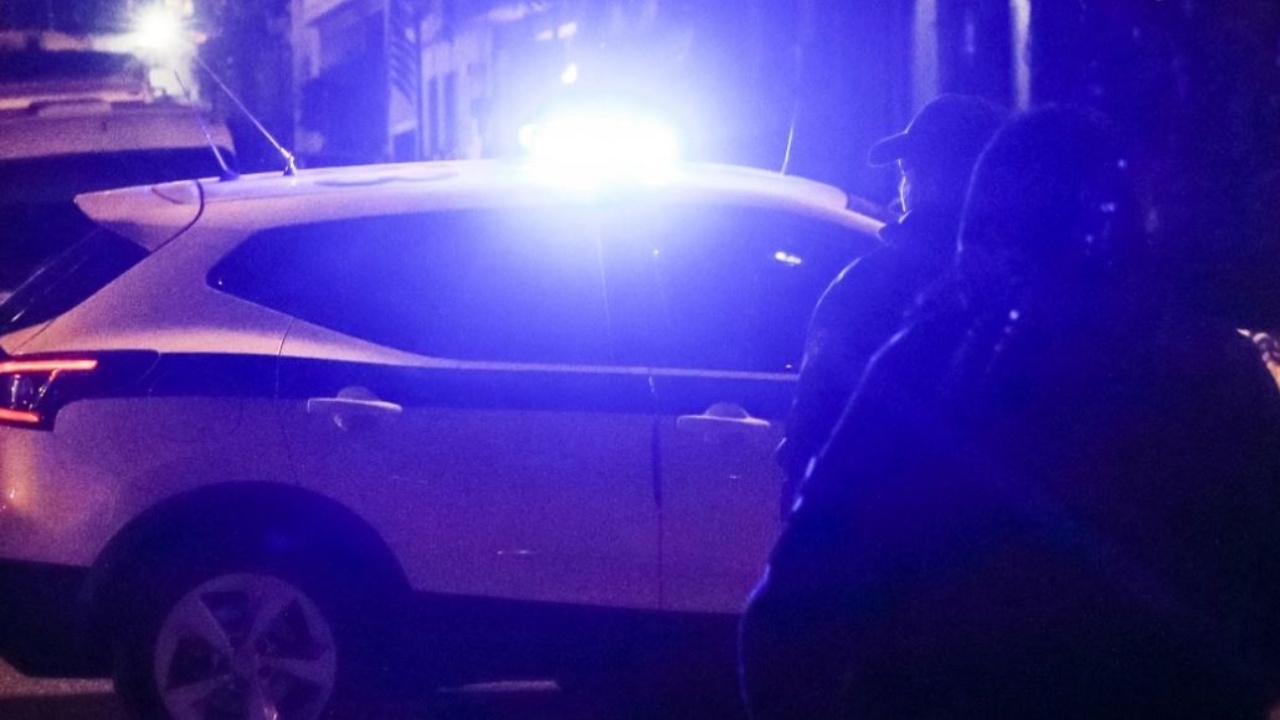 Atentat shqiptarit në Greqi, 24-vjeçari gjendet i shtrirë në rrugë (EMRI) 25 Z6EWKqj1 policia greke sd