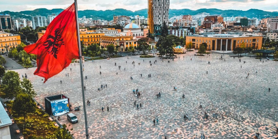 Shqiptarët nuk i besojnë njëri-tjetrit, më shumë se çdo vend në rajon 1 IMG 2741 1140x570 1