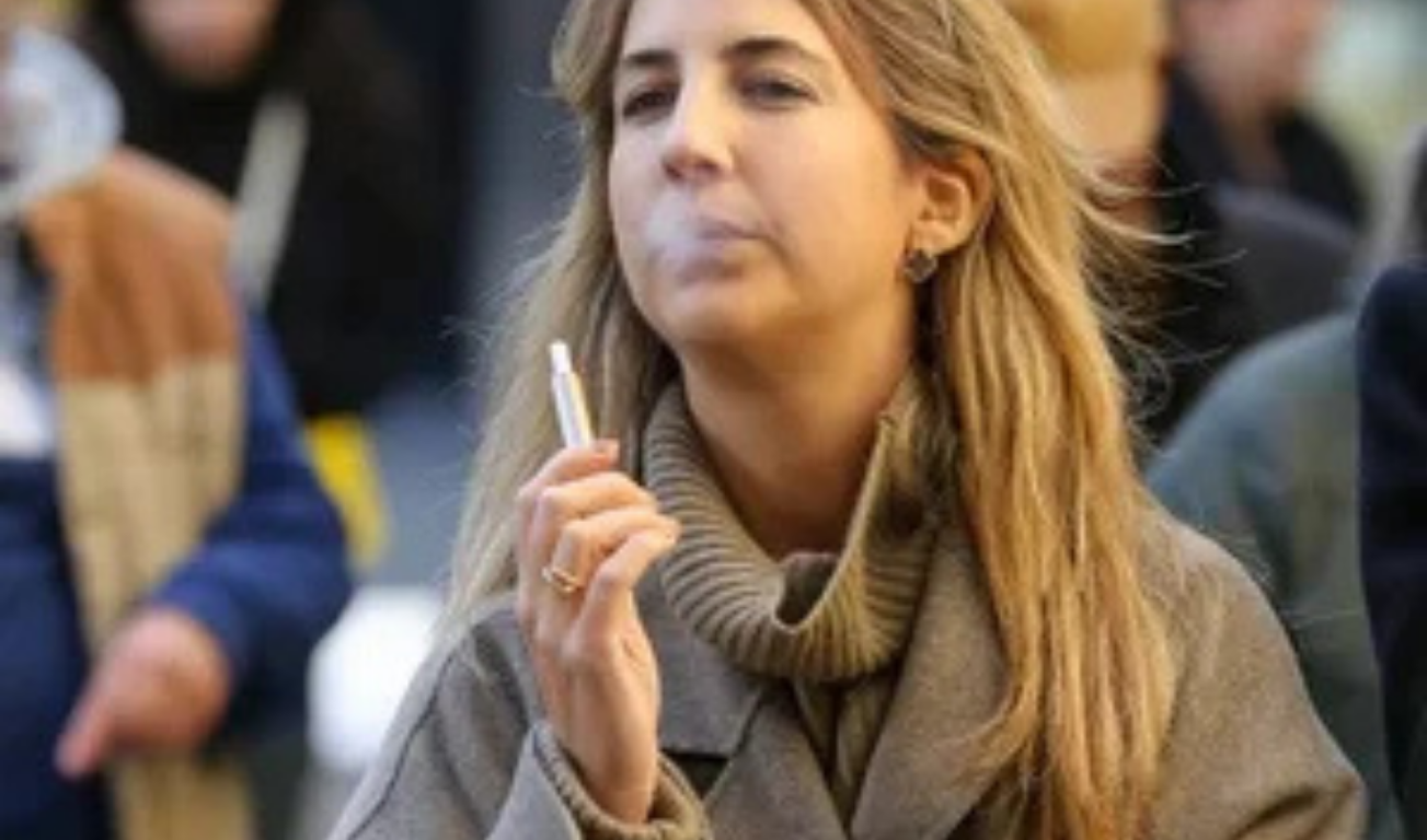 Nga sot në Milano ndalohet pirja e duhanit, ja çfarë rrezikoni nëse shkelni këtë rregull
