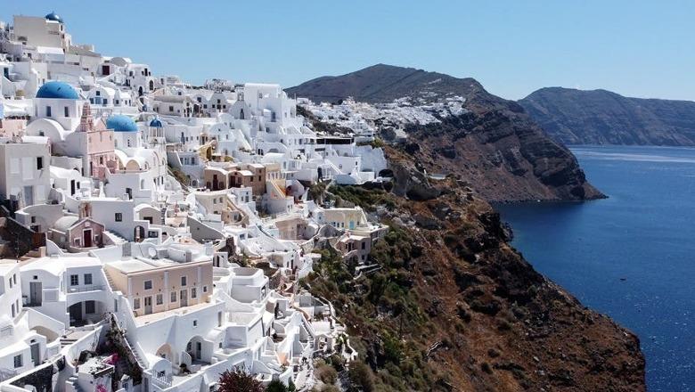 Sizmiologët grekë: Mbi 11700 tërmete në Santorini dhe Amargos që nga 26 Janari, rekordi më 6 shkurt me 1400 lëkundje në ditë! Intensiteti në rënie