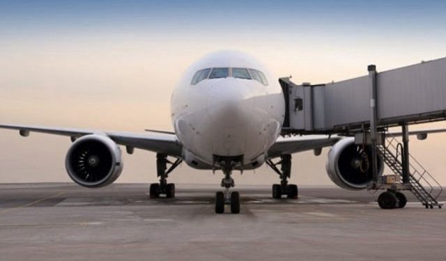 Pse po bëhen kaq shumë aksidente me aviona? Ish-piloti tregon disa arsye të mundëshme