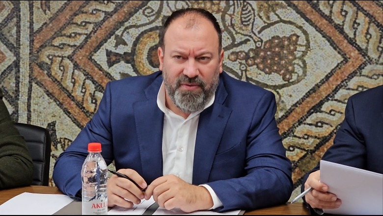 1700228891 mazniku 1