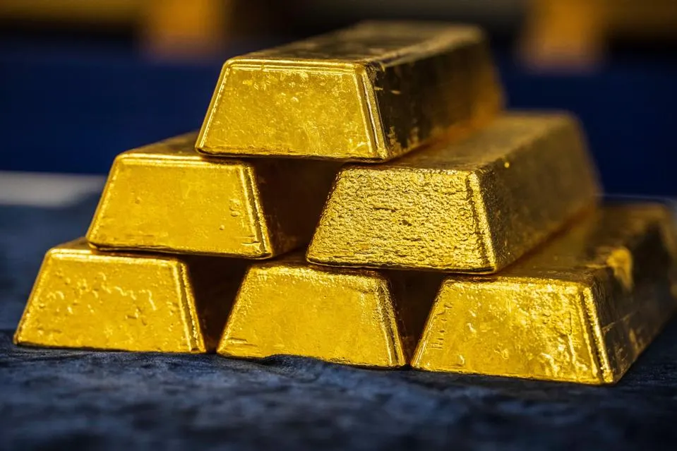 Investitorët kërkojnë siguri, çmimi i arit shënon rekordin historik