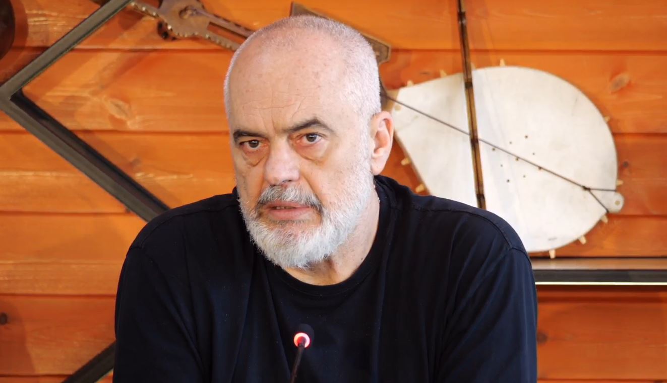 “Asnjë taksë për 10 vite, për 500 aplikantët e parë”- Paketa e Maleve, Rama thirrje emigrantëve të investojnë në Shqipëri: Mos rrini jashtë duke punuar për të tjerët! As një kafe me shije s’e pini dot