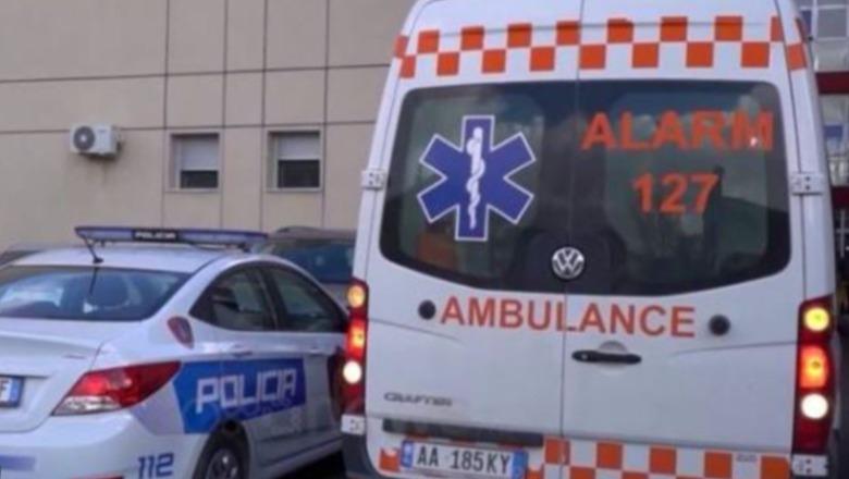 1742054073 ambulance