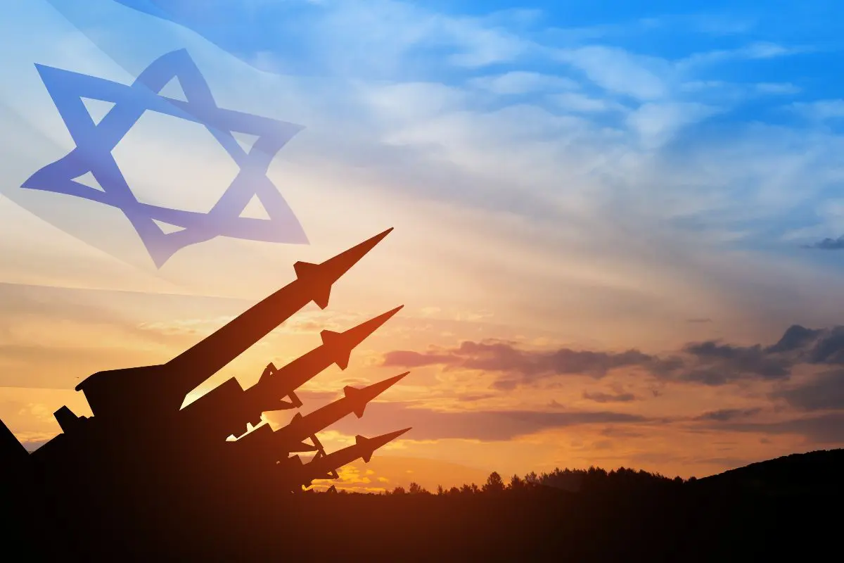 SH israele missili tramonto.jpg