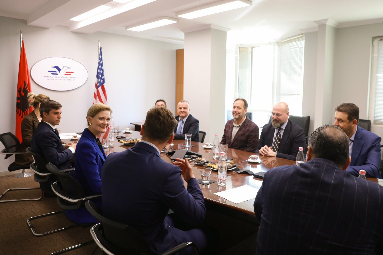 ambasada amerikane 1536x1025 1