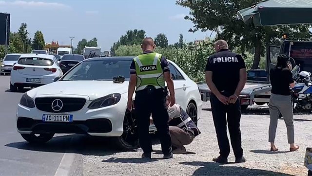 Përplasja me armë me të riun/ Policia e Lezhës: Nuk iu bind urdhrave, e qëlluam... 9 640 0 c98ec45204bf80b14c9e874868ea8fc3 1