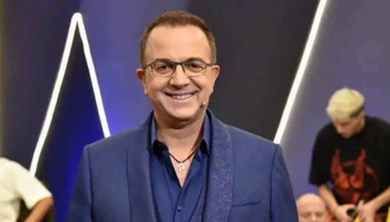 Ardit Gjebrea shpreh dëshirën: Dua të prezantoj “Kënga Magjike” me këtë vajzë