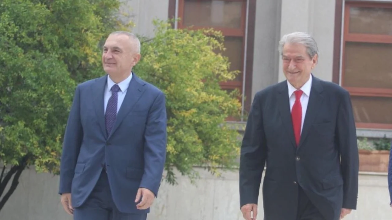 ‘Plas’ brenda koalicionit të PD, Berisha u mbyll kutitë kandidatëve, Meta kërkon rinumërim votash