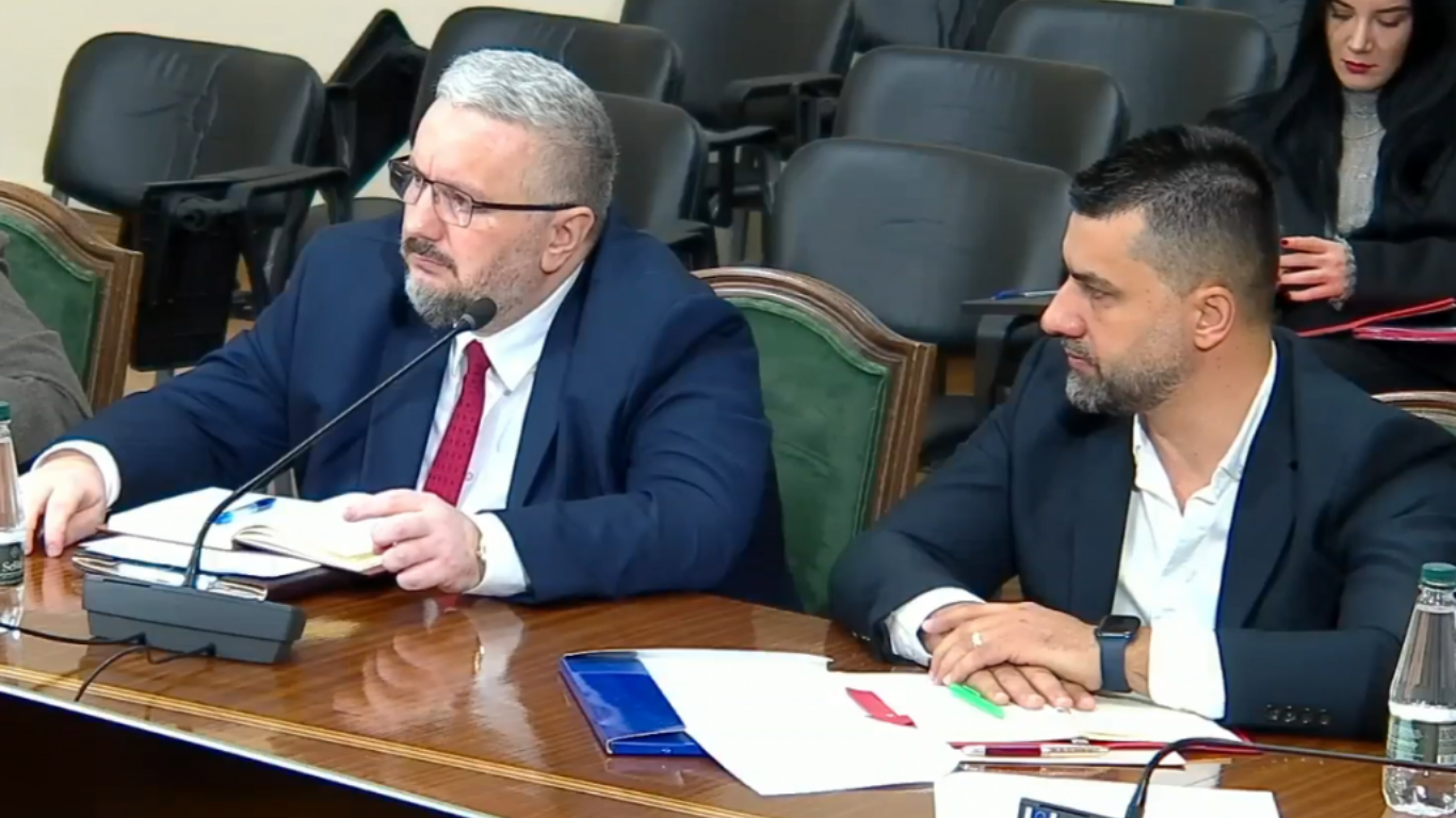 Tatimet në alarm/ Biznesi nuk pagoi 50 milionë euro taksa në Maj 24 Me makina luksoze por asnje dite pune drejtoresha e Tatimeve tregon si do te skanohet pasuria per 400 individet e pare 1 2