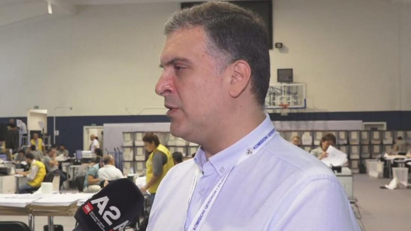 “Mbahet në izolim ekstrem”, PL denoncon: Metës po i shkelen të drejtat në burg, i ndalohet takimi me motrën dhe fëmijët