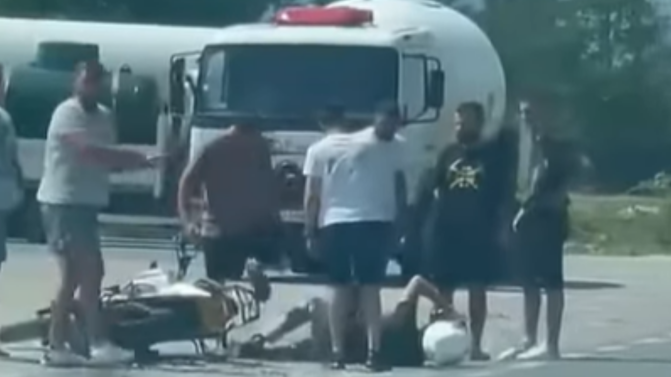 VIDEO/ Skandal në Lezhë, Policia kalon pranë të aksidentuarit dhe nuk ndalon 15 Progetto senza titolo 62
