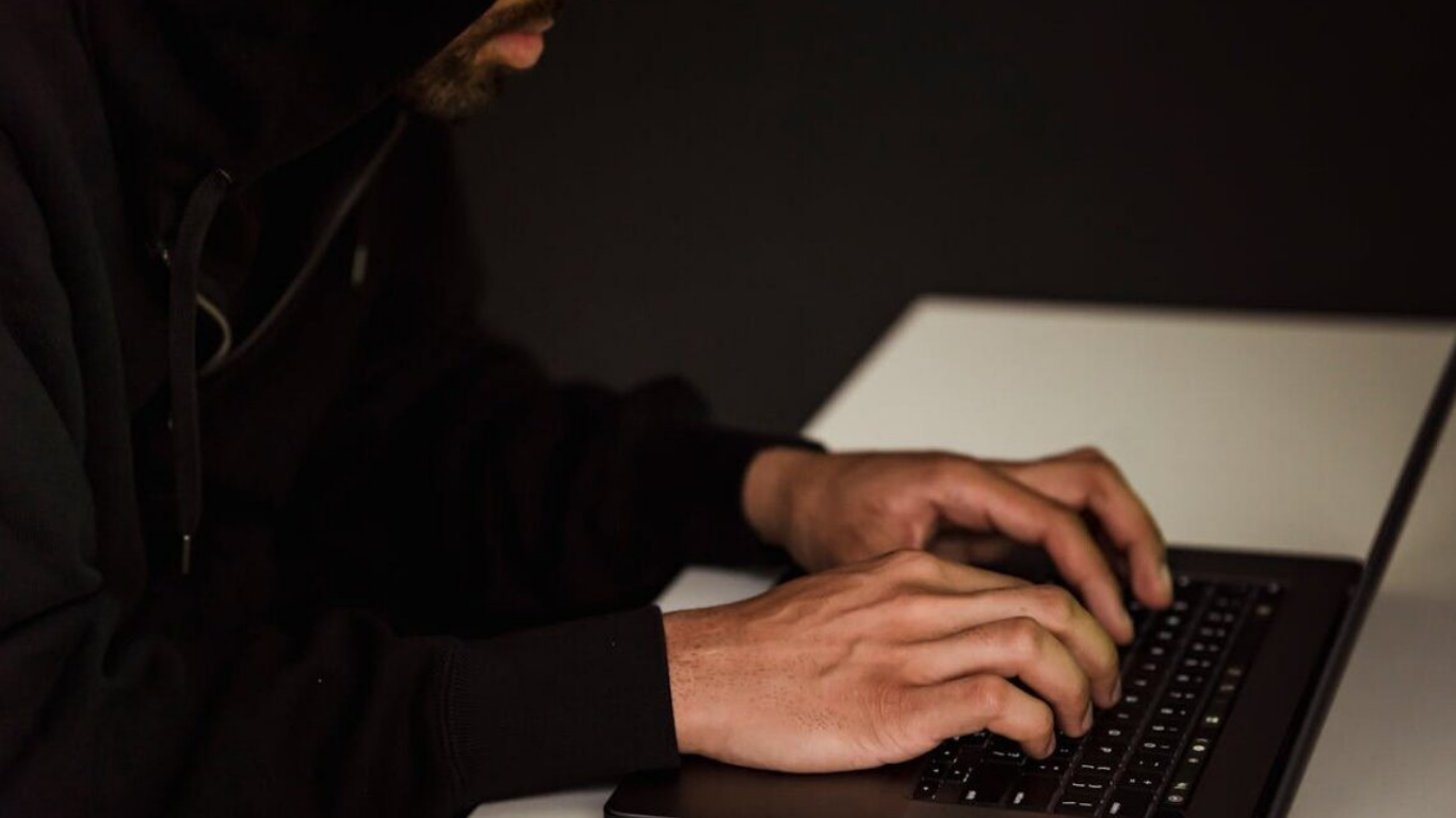 16 miliardë kredenciale online të vjedhura: Ja si të kontrolloni nëse fjalëkalimi juaj është në rrezik