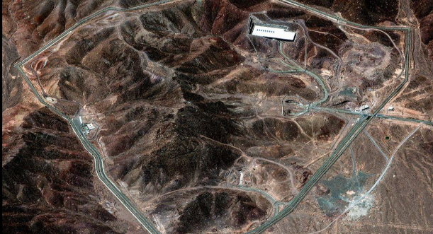 SHBA-të bombardojnë centralet bërthamore iraniane, Trump: Qëllimi ynë, shkatërrimi i kapacitetit për pasurim të uraniumit 9 Screenshot 127