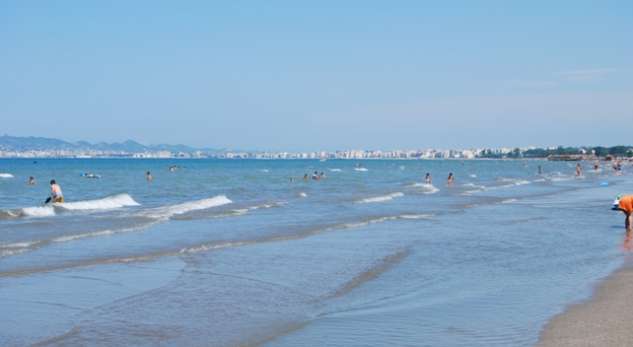Po lahej në det, mbytet një turiste në Durrës 20 mbytet durres