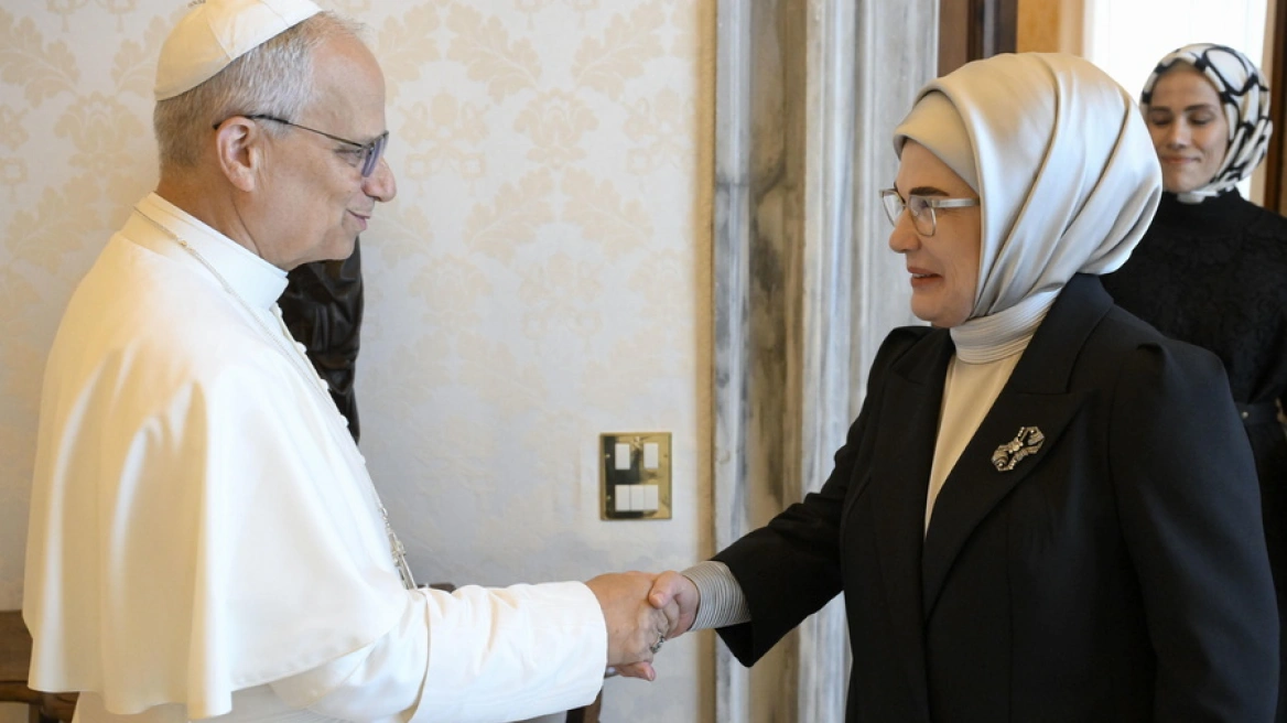 Papa me Emine Erdogan: Turqia, e rëndësishme për të krishterët!