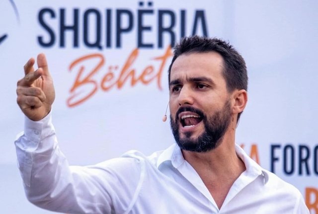 “Nuk do ta lëmë në mes!”/ Përplasja për mandatin, “Shqipëria Bëhet”: Nuk mbështesin dhunën dhe kërcënimet! Kërkojmë që marrëveshja…