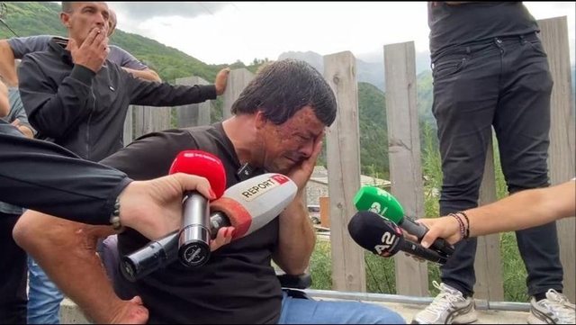 “Na ka ngelur vetëm të vdesim”, banori në Theth shpërthen në lot: Kam investuar kursimet e jetës! 17 640 0 image 18 1752065637