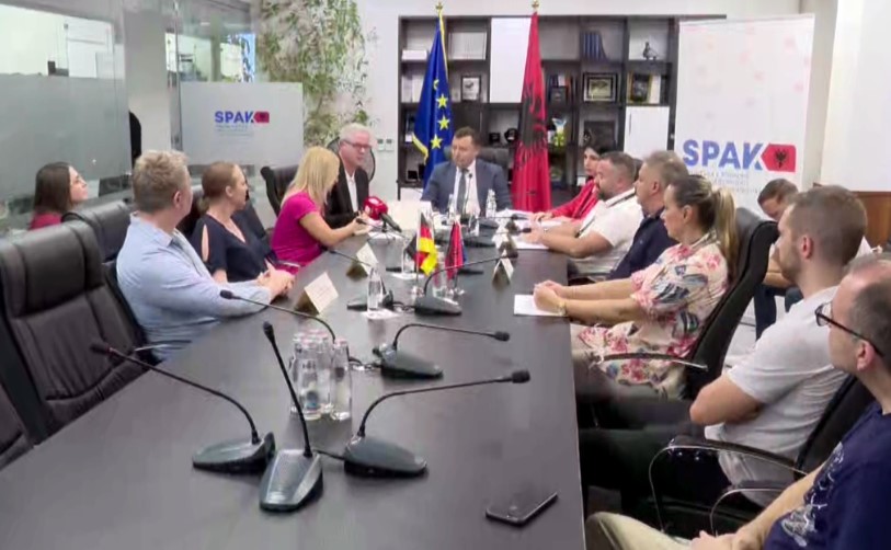 “Pandora”/ Skemë mashtrimi me Call Center, SPAK dhe autoritetet gjermane godasin një grup kriminal: Hiqeshin si oficerë policie dhe… 6 Nakuci prokuror i spak