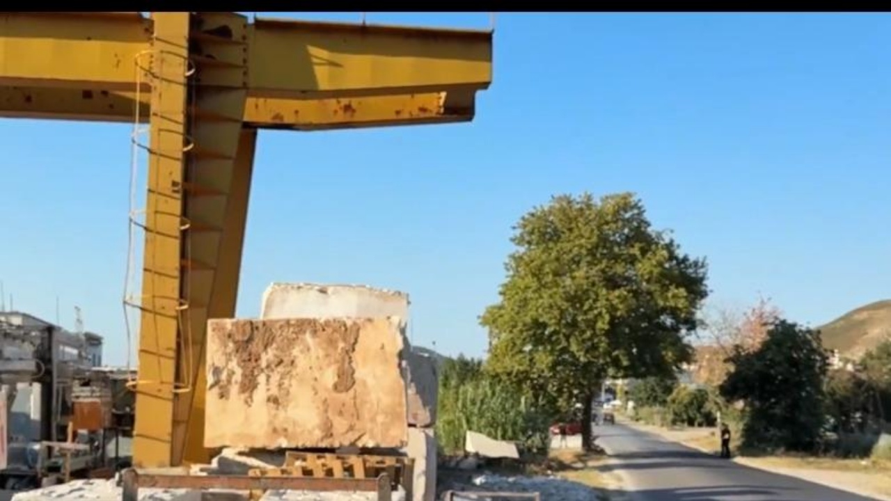 Qeveria ultimatum bizneseve pranë akseve kombëtare: Keni 7 ditë kohë të lironi territorin e zaptuar 1 ghjh sd