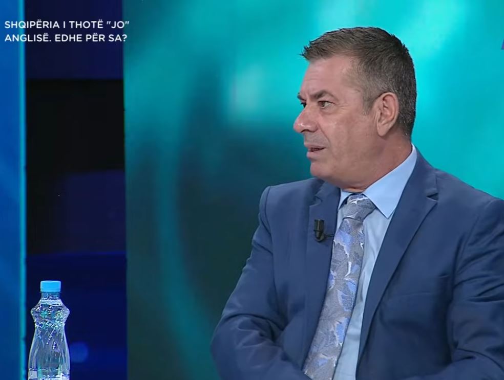 “Miti i shqiptarit kriminel”- Lorenc Vangjeli komenton debatin Rama-Farage: Të dy janë populist! Njëri ka qejf të dali në media ndërkombëtare, tjetri ka themel luftën ndaj emigracionit