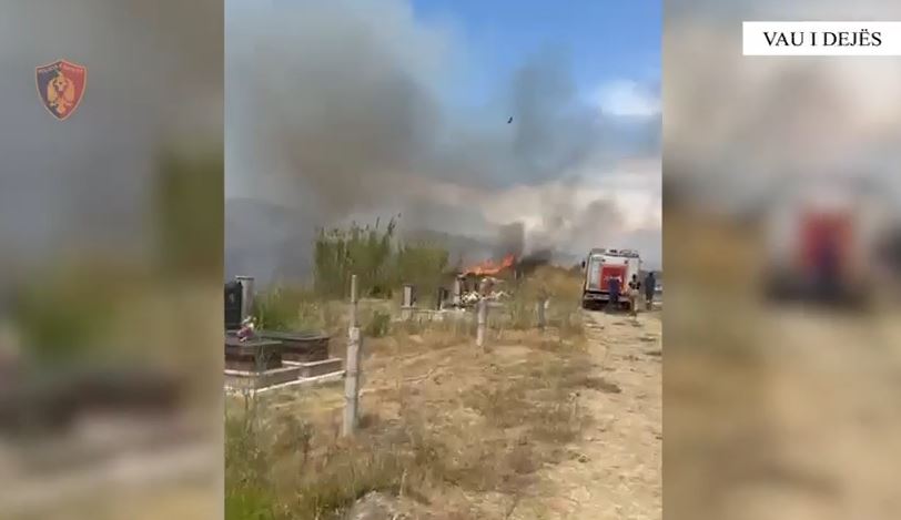 Ndezi zjarr në varrezat e fshatit/ Vau i Dejës, arrestohet autori. Dyshohet se shkaktoi disa episode