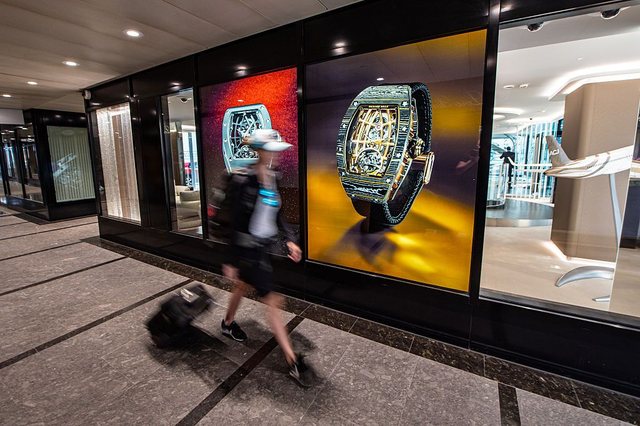 640 0 eksportet e shquara zvicerane ne shtetet e bashkuara perfshijne ora te nivelit te larte nga marka luksoze si rolex breitling dhe patek philippe 1755011763