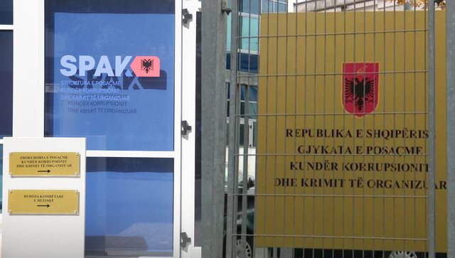 Drejtësia godet ‘Çopjajt’/ Trafikuan 28 ton kokainë në Evropë, GJKKO lë në burg 7 nga të arrestuarit, një në arrest shtëpie! Dy në detyrim paraqitje