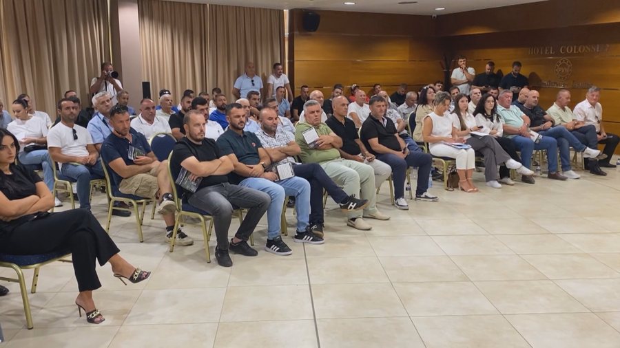 Mbështetja për bujqësinë, pronësia e tokës penalizon fermerët për skemat e investimeve