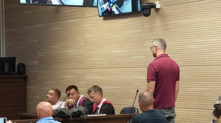 Fyeu UÇK-në! Gjykata pranon marrëveshjen për pranimin e fajësisë nga zyrtari serb Popoviç