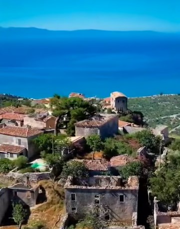 Rama: Një udhëtim në Qeparo, midis blusë së Jonit dhe gjelbërimit