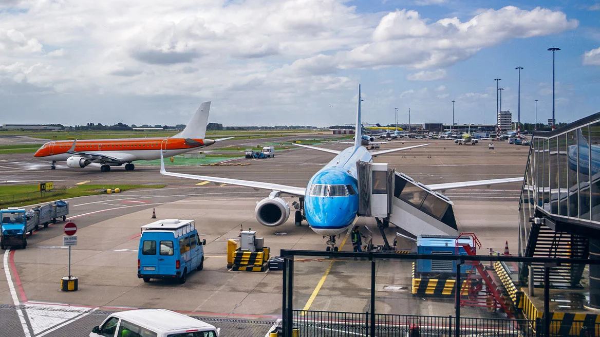 Ndërprerje në Aeroportin e Birminghamit: Pista e mbyllur për shkak të rrëzimit të aeroplanit 13 airport birminham
