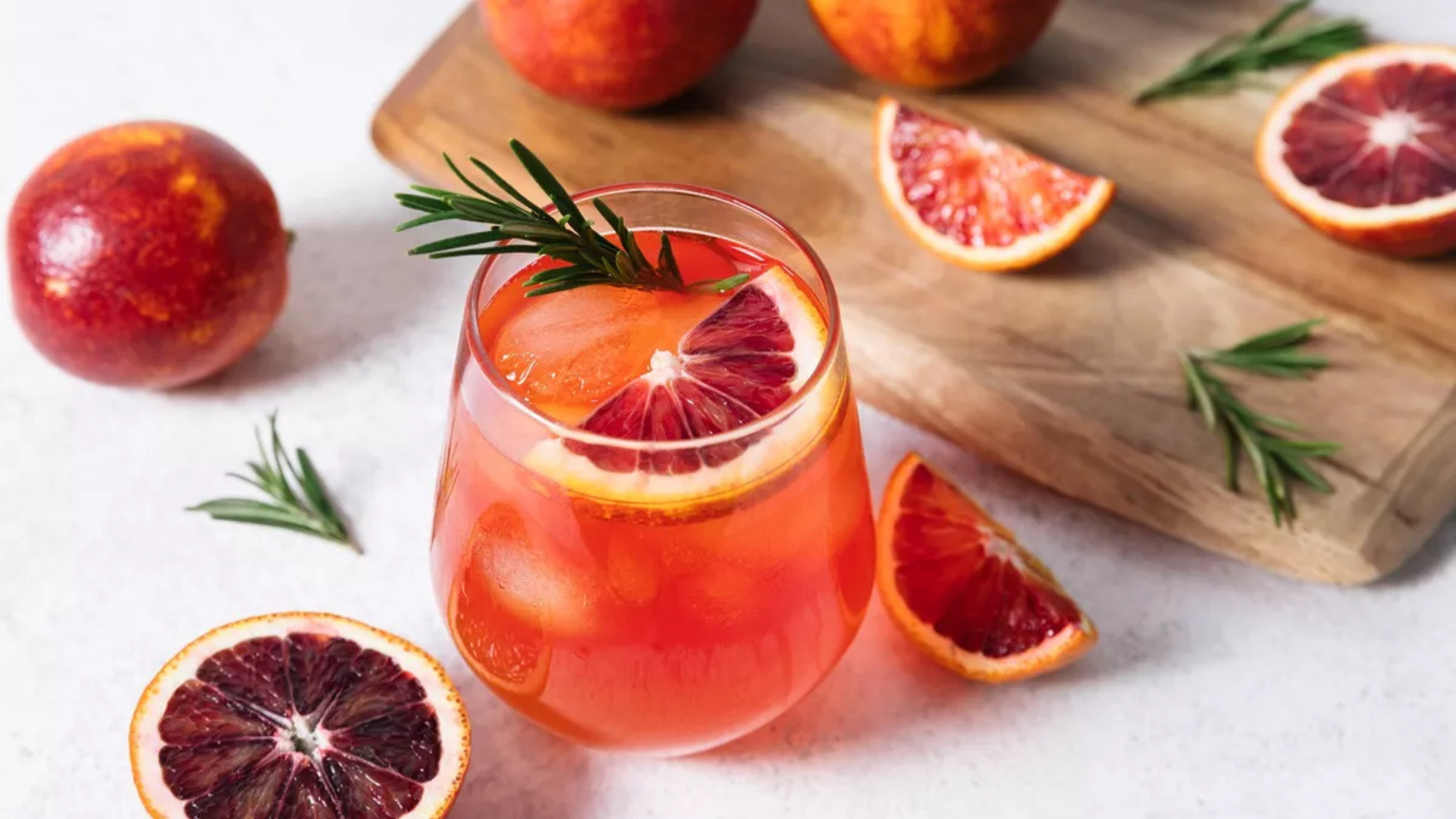 “Mjaft më me Spritz: 4 receta me Aperol për t’u freskuar në një mënyre ndryshe”