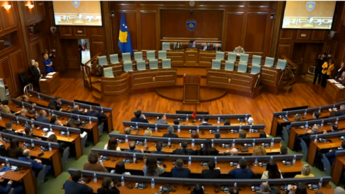 Kushtetuesja e Kosovës merr vendim: Kuvendi duhet të zgjedhë kreun e ri përmes votimit të hapur