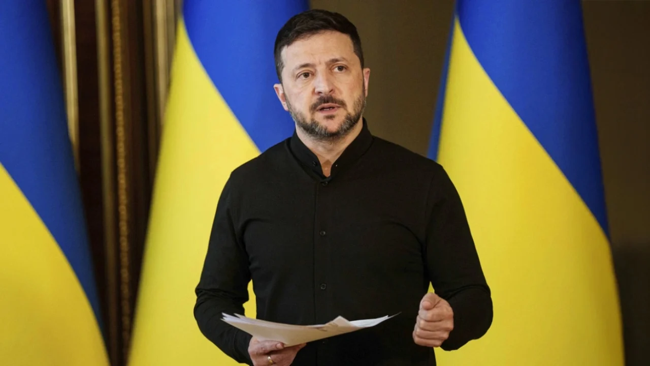 Zelensky intensifikon diplomacinë, flet në telefon me Macron, Starmer dhe liderë të tjerë evropianë